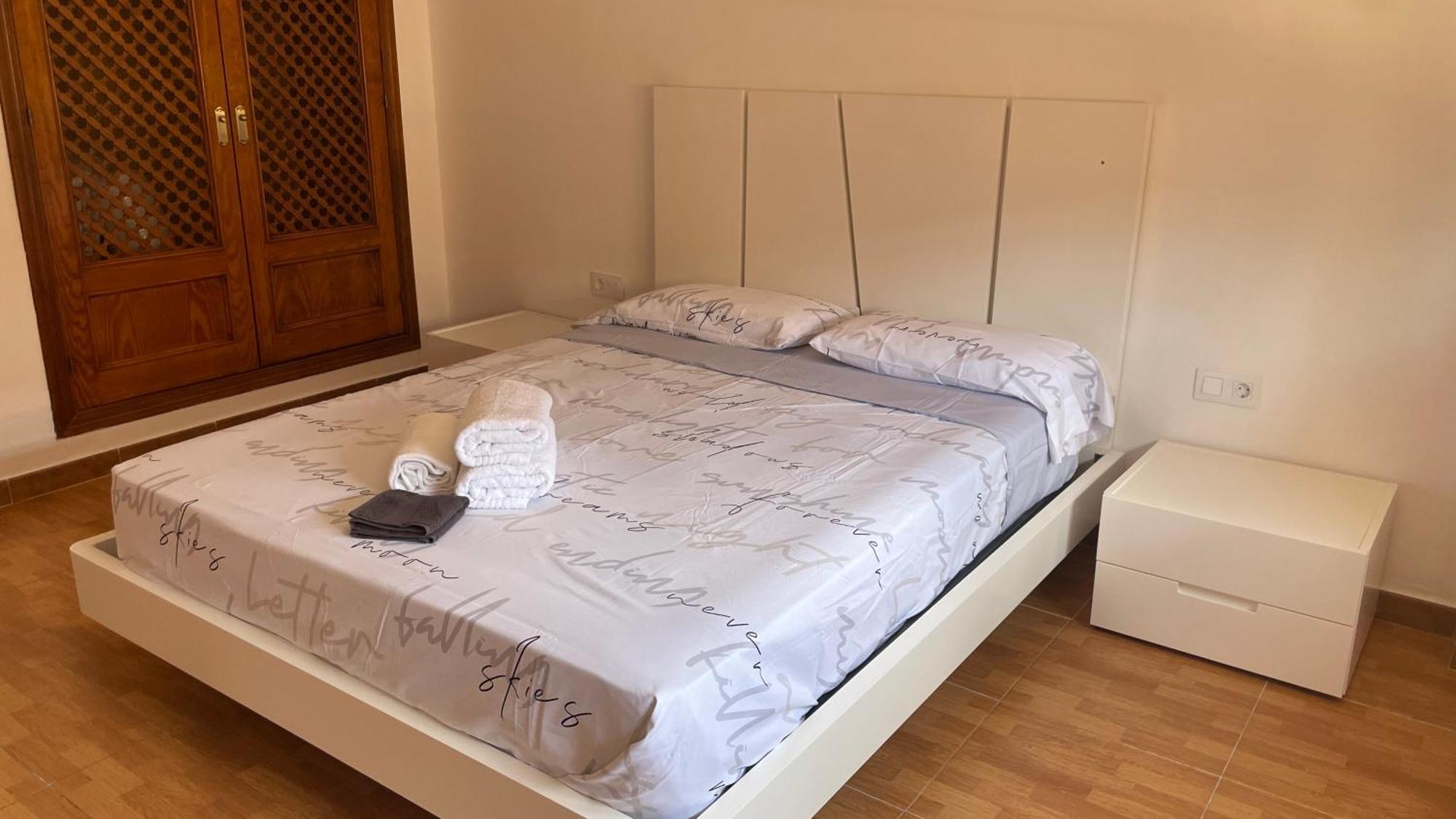 Bahia Sur Deluxe Lägenhet San Fernando Exteriör bild