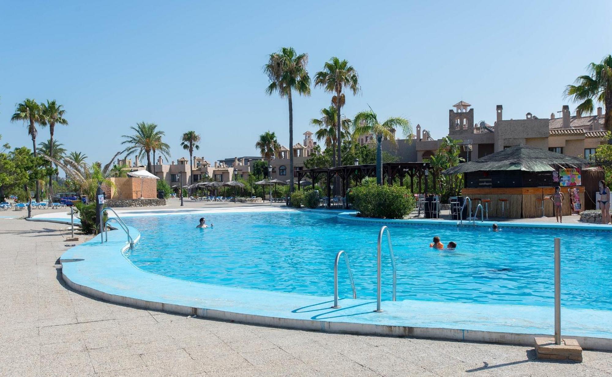 Bahia Sur Deluxe Lägenhet San Fernando Exteriör bild